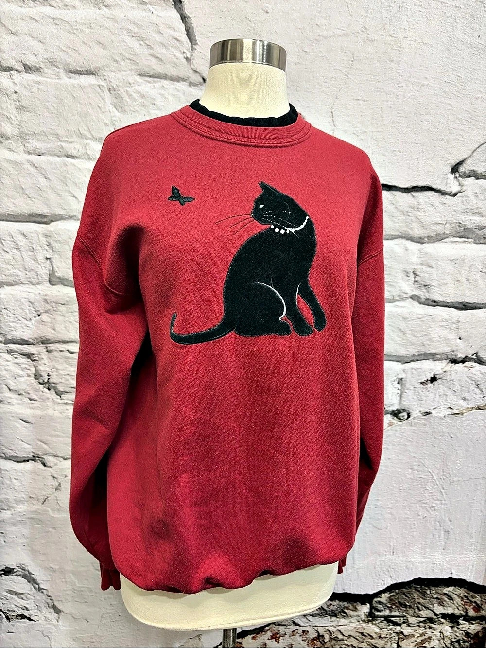 90s Vintage Black Cat Butterfly Sweatshirt Diamond Necklace Red Fleece Pullover